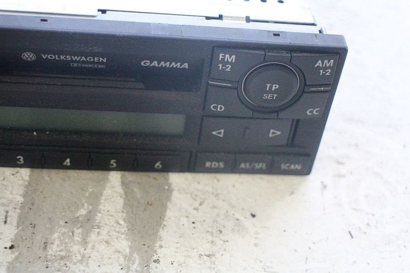 Radio Autoradio Blaupunkt VW GOLF IV (1J1) 1.8 T